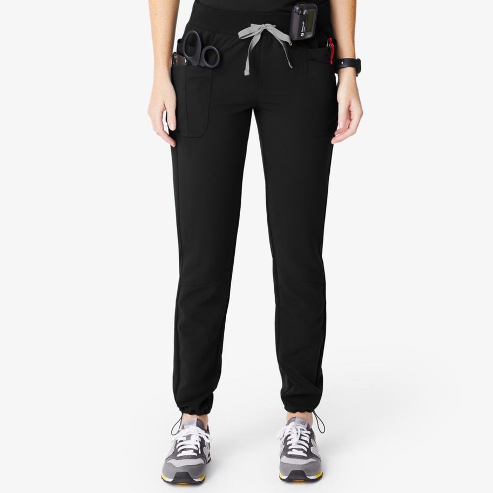 Figs Kigali Skinny Scrubs Pants in Black, Medium